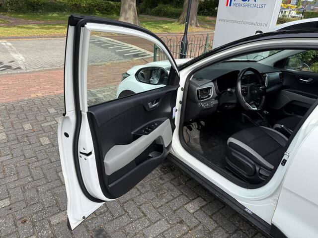 KIA Stonic 1.0 T-GDi Sports Edition Alu wielen/Aircol/Navi/Mistl/Two-Tone