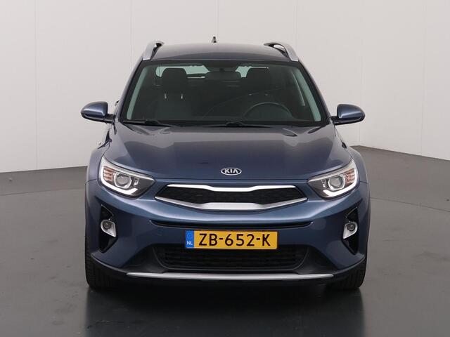 KIA Stonic 1.0 T-GDi DynamicLine | Navigatiesysteem | Parkeercamera | Cruise Control | Lederen Stuurwiel