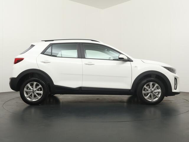 KIA Stonic 1.0 T-GDi MHEV DynamicLine incl Inruilpremie - Achteruitrij camera - Apple Carplay/Android Auto - Navigatie - Cruise control - Fabrieksgarantie t/m 30-09-2032