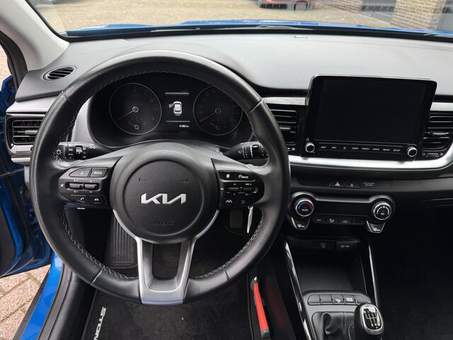 KIA Stonic 1.0 T-GDi MHEV DynamicLine Climate Control Navi Carplay Camera