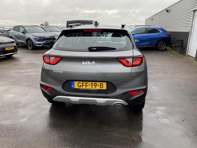 KIA Stonic 1.0 T-GDi MHEV DynamicLine Navigatie, Apple CarPlay/Android Auto, achteruitrij camera, cruise control, Start/Stop systeem
