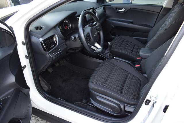 KIA Stonic 1.0 T-GDi MHEV DynamicPlusLine | Cruise Control | Navigatie | Camera | Bluetooth | 6-Bak | Keyless | Tot 10Jr. Kia-Garantie