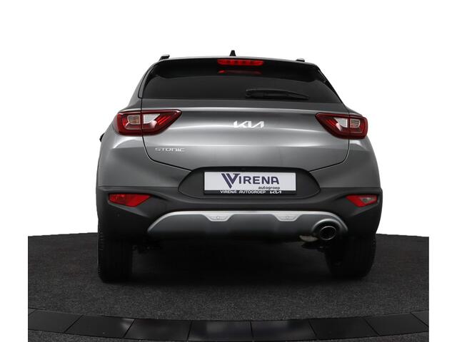 KIA Stonic 1.0 T-GDi MHEV DynamicPlusLine - Inclusief ¤2.000 inruilpremie - Keyless entry/start - Apple Carplay/Android auto - LED verlichting - Achteruitrij camera Fabrieksgarantie tot 11-2032