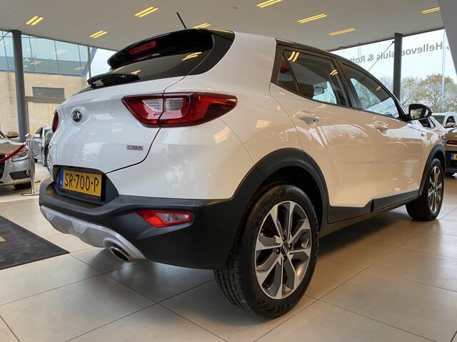 KIA Stonic 1.0 T-GDi ComfortPlusLine Navigator 120Pk !!!,1e,Eigenaar,Unieke Lage Kilometerstand,Navigatie,Achteruitrijcamera,Spraakbediening,Airco,Cruisecontrol,Parkeersensoren Achter,Aux Usb Aansluiting,Two Tone Lak,17 Inch Lmv