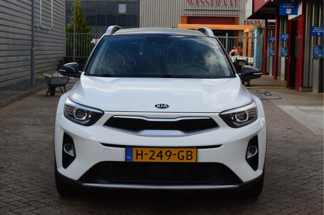 KIA Stonic 1.0 T-GDi DynamicPlusLine O.a: Haak, PDC, Camera, Carplay, Clima, Navi, Etc. All-in prijs!