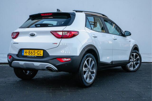 KIA Stonic 1.0 T-GDi DynamicLine Camera/ Navigatie/ Carplay/ 17" lmv/ Cruise control/ Airco