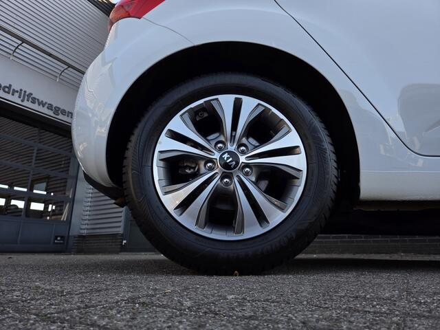 KIA VENGA 1.6 CVVT 125pk A/T DynamicPlusLine | Navi | Stoel verw.