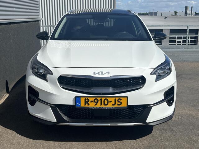 KIA Xceed 1.0 T-GDi DynamicPlusLine Style Pack Schuif/kanteldak, Stoel- & Stuurwielverwarming, Elek. Achterklep, 18" LMV, Nieuw geleverd en dealeronderhouden, Navigatie,