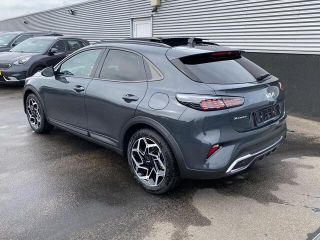 KIA Xceed 1.5 T-GDi GT-Line DIRECT LEVERBAAR! ACTIE! Panoramisch schuif-/kanteldak, dodehoek detectie, navigatie Apple CarPlay/Android Auto, adaptieve cruise control, achteruitrij camera,