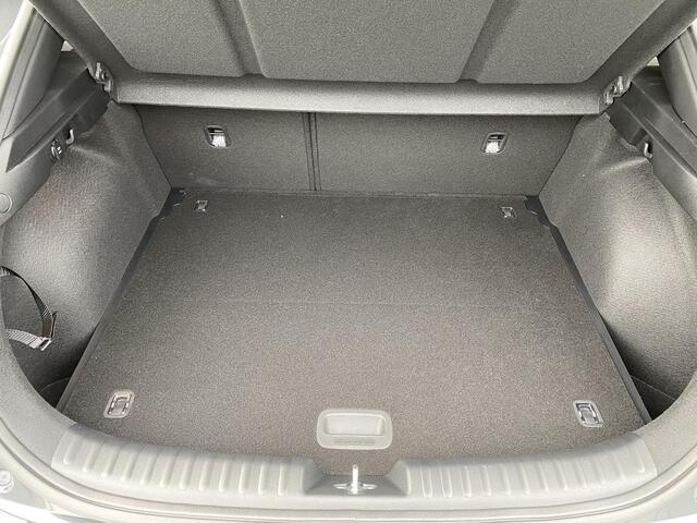 KIA Xceed 1.5 T-GDi GT-Line DIRECT LEVERBAAR! ACTIE! Panoramisch schuif-/kanteldak, dodehoek detectie, navigatie Apple CarPlay/Android Auto, adaptieve cruise control, achteruitrij camera,