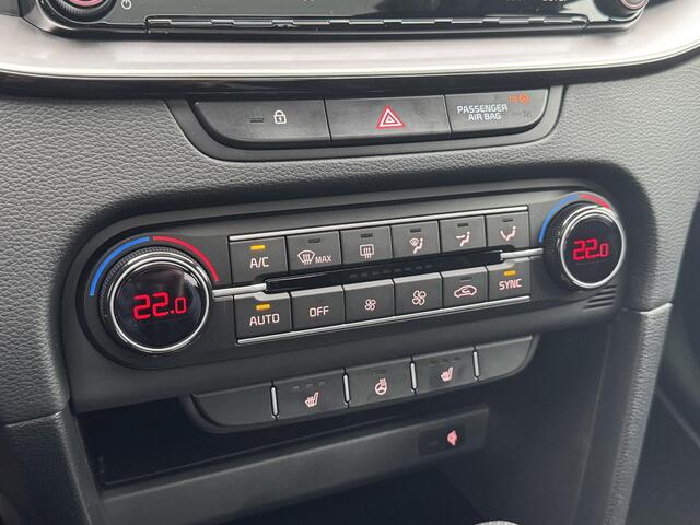 KIA Xceed 1.5 T-GDi GT-Line | Panoramaschuifdak | Stoelverwarming | LED-koplampen | Dodehoekassistentie | Achteruitrijcamera | Privacy glass | Stuurwielverwarming |