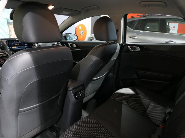 KIA Xceed 1.6 GDi PHEV DynamicPlusLine *Elektrische kofferbakklep* - Stuur en stoelverwarming, dodehoek