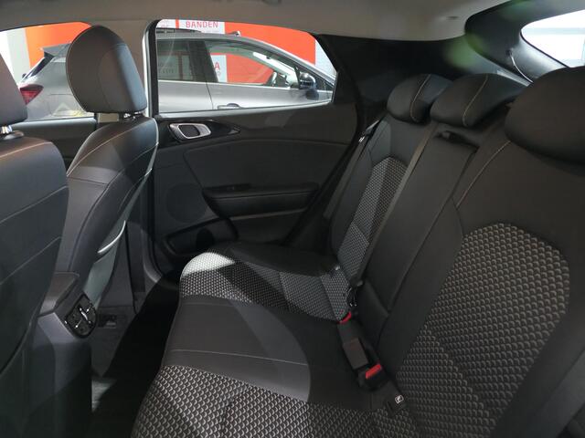 KIA Xceed 1.6 GDi PHEV DynamicPlusLine *Elektrische kofferbakklep* - Stuur en stoelverwarming, dodehoek