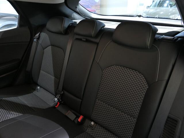 KIA Xceed 1.6 GDi PHEV DynamicPlusLine *Elektrische kofferbakklep* - Stuur en stoelverwarming, dodehoek