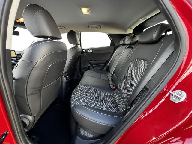 KIA Xceed 1.6 GDi PHEV DynamicLine Automaat / Apple CarPlay/Android Auto / Navigatie / Lichtmetalen velgen / Achteruitrijcamera / Half lederen bekleding / Keyless Entry&Start /