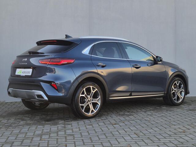 KIA Xceed 1.6 GDi PHEV Plug-in ExecutiveLine Automaat / Accu SOH 100% / EAER bereik 42 km bereik stad 54 km / Glazen schuif- en kanteldak / Elektrische achterklep / Trekgewicht 1300 kg /