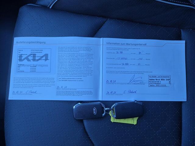 KIA Xceed 1.6 GDi PHEV Plug-in ExecutiveLine Automaat / Accu SOH 100% / EAER bereik 42 km bereik stad 54 km / Glazen schuif- en kanteldak / Elektrische achterklep / Trekgewicht 1300 kg /