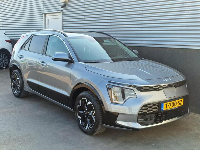KIA e-Niro EV ExecutiveLine 64.8 kWh Schuif/kanteldak, 1e eign. Nieuw geleverd, Stoelkoeling, HUD, Dodehoekdetectie,