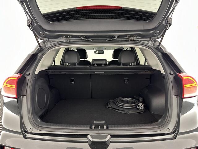 KIA e-Niro DynamicPlusLine 64 kWh [ 3-Fase ] (INCL.BTW) Aut. *LEATHER | NAVI-FULLMAP | DAB | ADAPT.CRUISE | BLIS | CAMERA | COMFORT-SEATS | KEYLESS | JBL-SOUND | MEMORY-PACK | DIGI-COCKPIT | SHIFT-PADDLES | HEATED-SEATS | LANE-ASSIST |