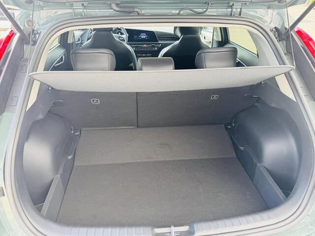 KIA e-Niro EV Air 64.8 kWh Demo auto ! | Informeer altijd even of de auto aanwezig is ! Km stand kan iets variëren!