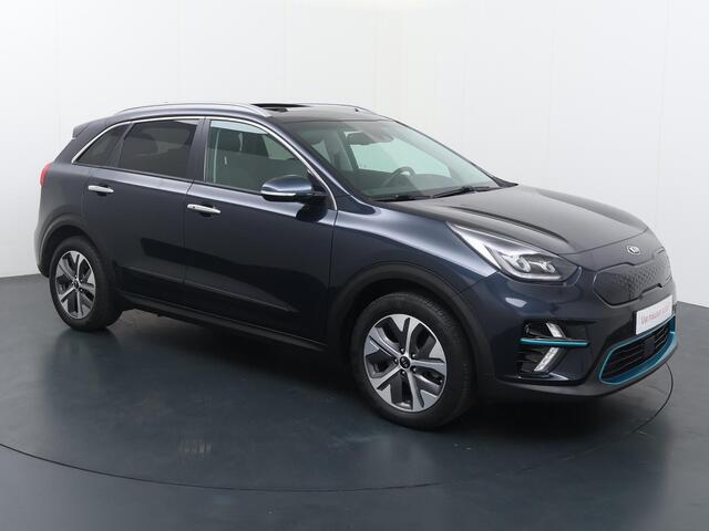 KIA e-Niro DynamicPlusLine 39 kWh | Automaat | Panorama dak | Multifunctioneel stuurwiel | Bluetooth | Spraakbediening | Automatische verlichting | Cruise control | Spiegelverwarming | Dab+ | Navigatie | Apple Carplay - Androidauto | Climate | Stoelverwarming | Stuu