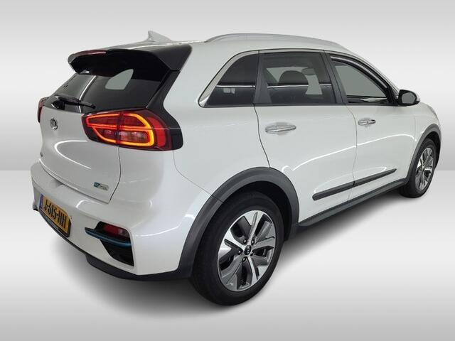 KIA e-Niro ExecutiveLine 64 kWh (204 PK) 1e-Eig. & Dealer-Onderh. BOVAG-Garantie. NL-Auto.