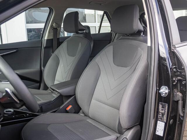 KIA e-Niro EV Light Edition 64.8 kWh | Navigatie | Achteruitrijcamera | Airco | Cruise control Adaptieve |