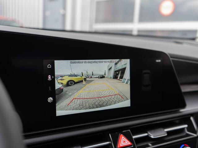 KIA e-Niro EV Plus 64.8 kWh | OP VOORRAAD | DIRECT RIJDEN | Navigatie | Carplay | Adapt. Cruise | Climate | Keyless | Camera