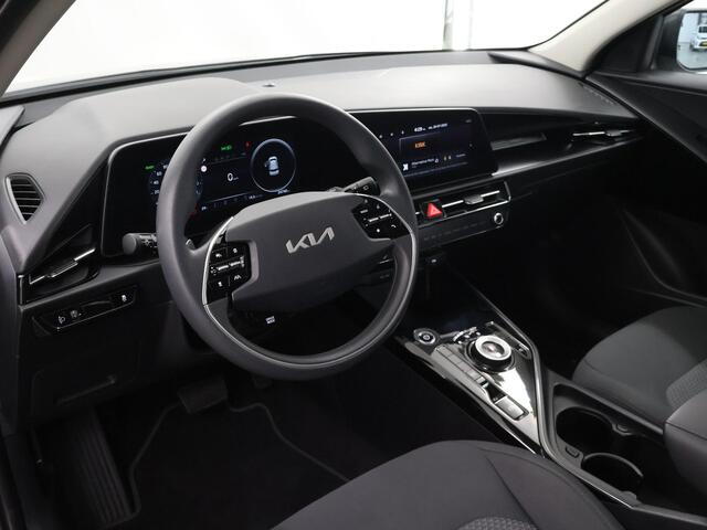 KIA e-Niro EV Light Edition 64.8 kWh | Navigatie | Climate Control | Lm velgen | Parkeersensoren | Parkeercamera |