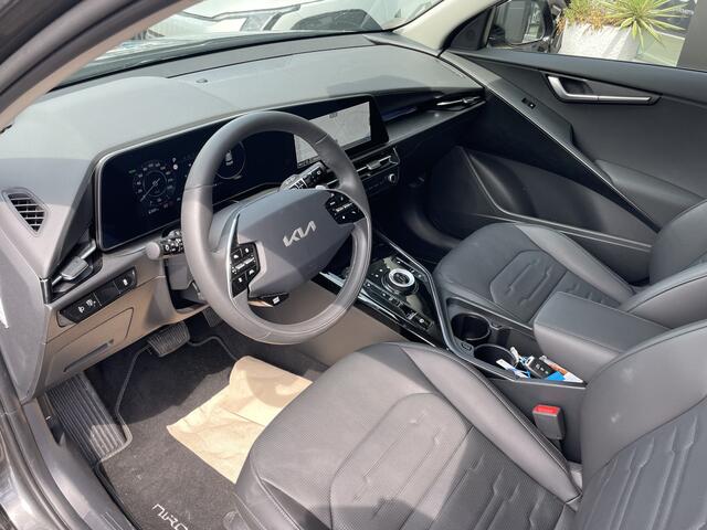 KIA e-Niro EV Edition Advanced 64.8 kWh Leder // Elec. verst Stoel // PDC // Camera info Roel 0492-588951