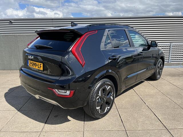 KIA e-Niro EV Edition Advanced 64.8 kWh 204 PK AUTOMAAT NAVIGATIE | LED. VERSTELBARE STOELEN | LEDER