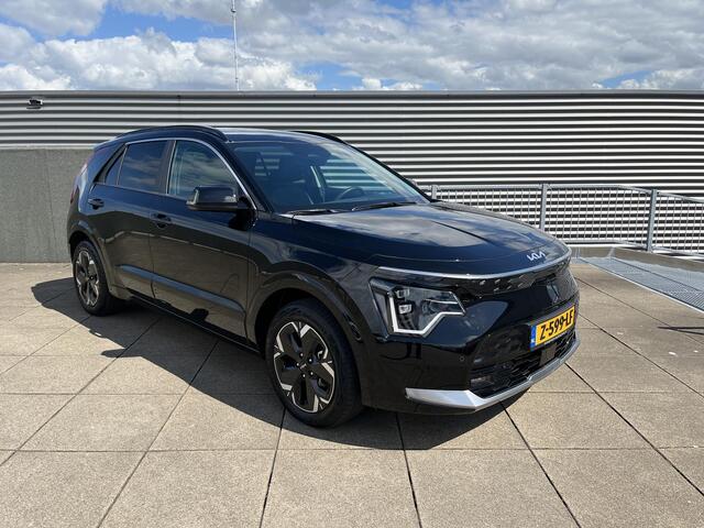 KIA e-Niro EV Edition Advanced 64.8 kWh 204 PK AUTOMAAT NAVIGATIE | LED. VERSTELBARE STOELEN | LEDER