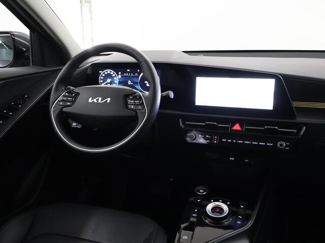 KIA e-Niro EV Edition Advanced 64.8 kWh | Navigatie | Parkeercamera | Stoelverwarming | Keyless Go |