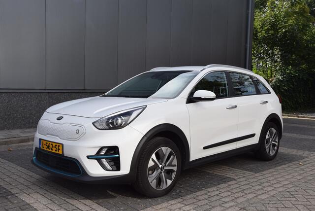 KIA e-Niro DynamicLine 64 kWh | Dealer onderhouden | Kia-garantie | 150KW - 3 fase |