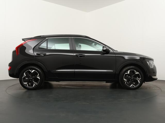 KIA e-Niro EV DynamicLine 64.8 kWh - SOH 99,3% - Navigatie - Parkeersensoren voor en achter - Adaptieve cruise control - Fabrieksgarantie tot 11-2030