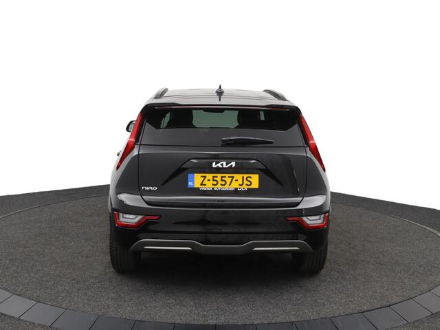 KIA e-Niro EV Edition Advanced 64.8 kWh - Stoel-/stuurverwarming - Cruise Control - Navigatie - Climate Control - Fabrieksgarantie tot 04-2031