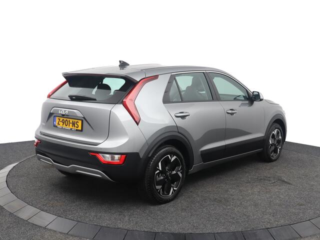 KIA e-Niro EV Light Edition 64.8 kWh - SOH 99% - Navigatie - Climate Control - Apple Carplay/Android Auto - Parkeersensoren achter - Fabrieksgarantie tot 05-2031