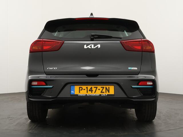 KIA e-Niro DynamicLine 64 kWh - SOH 97% - Apple CarPlay/Android Auto - Navigatie - Achteruitrijcamera - Parkeersensoren - Fabrieksgarantie tot 07-2029
