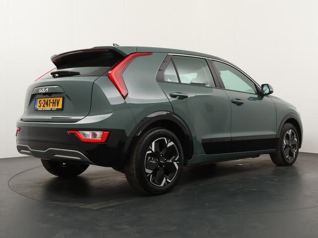 KIA e-Niro EV DynamicLine 64.8 kWh - SOH 98,3% - Navigatie - Apple Carplay/Android Auto - Parkeersensoren voor en achter - Fabrieksgarantie tot 05-2029