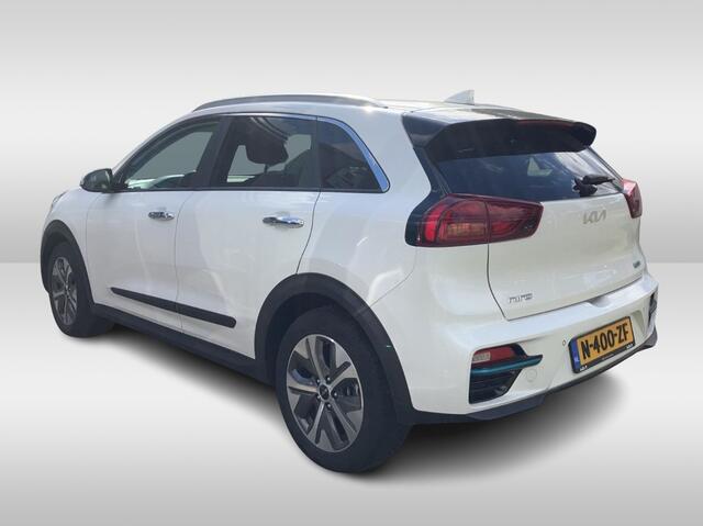 KIA e-Niro DynamicPlusLine 64 kWh / Camera / Schuifdak / Leder / Keyless / Navigatie / Dodehoek / DAB / Cruise Control