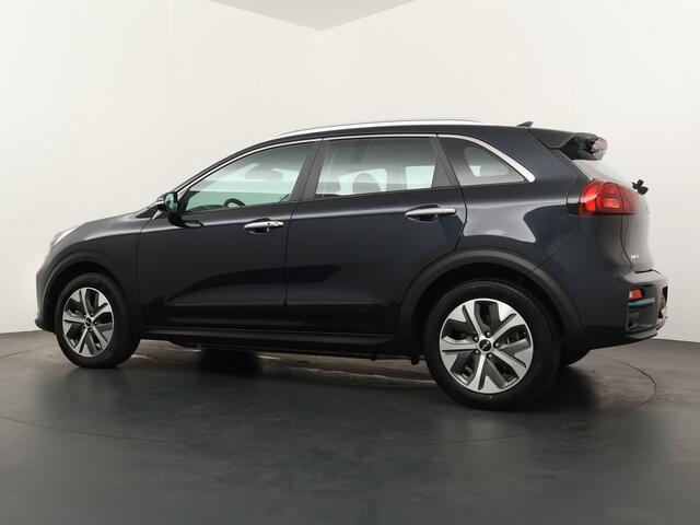 KIA e-Niro DynamicLine 64 kWh - SOH 94,2% - Adaptief Control - Climate Control - Navigatie - Apple/Android Carplay - Fabrieksgarantie Tot 2029
