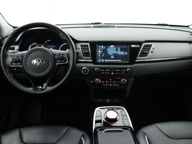 KIA e-Niro ExecutiveLine 64 kWh | 1e Eigenaar | JBL Leder | Stoelverwarming en koeling |