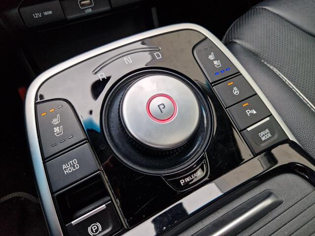 KIA e-Niro ExecutiveLine 64 kWh | 1e Eigenaar | Open Dak | LED | RMC Trekhaak | JBL | Stoelventilatie |