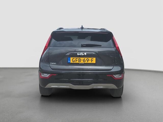 KIA e-Niro EV Edition Advanced 64.8 kWh | Prijs incl. vooraftrek 2000.- inruilpremie | Navigatie | Camera | Cruise|| Lederen bekleding | Stoel- en Stuurverwarming | Dodehoekassistentie |