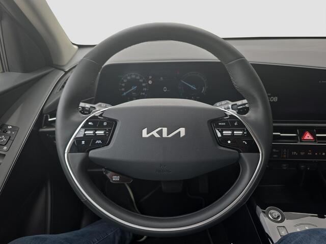 KIA e-Niro EV Edition Advanced 64.8 kWh | Prijs incl. vooraftrek 2000.- inruilpremie | Navigatie | Camera | Cruise|| Lederen bekleding | Stoel- en Stuurverwarming | Dodehoekassistentie |