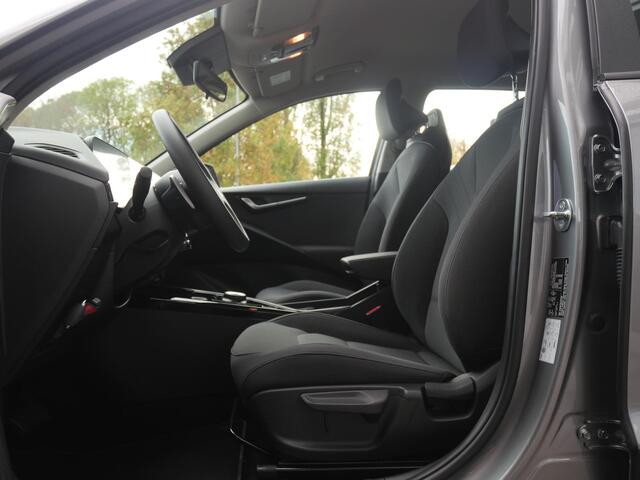 KIA e-Niro EV Light Edition 64.8 kWh | Climate Control | Cruise | Camera | Navigatie |