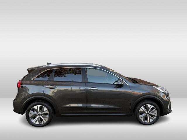 KIA e-Niro EV Edition 64 kWh | Apple carplay/android auto | voorstoelen verwarmd | adaptief