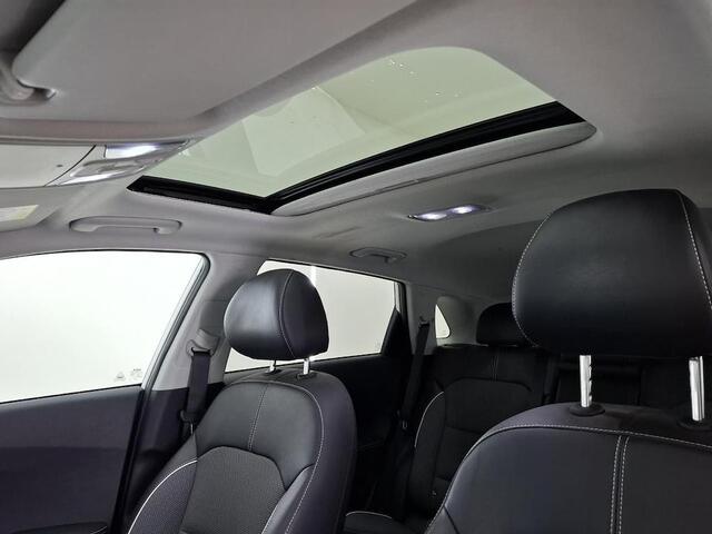 KIA e-Niro DYNAMICPLUSLINE 64 KWH I 3 FASE LADEN I 100% SOH I SCHUIF/KANTELDAK I APPLE CARPLAY