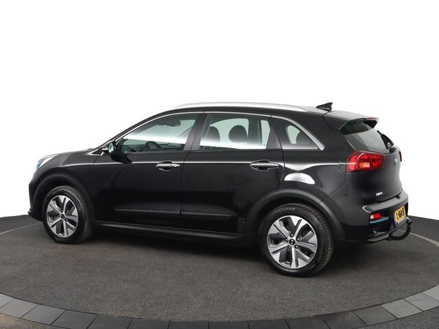 KIA e-Niro DynamicLine 64 kWh Navigatie - Apple carplay/ Android auto - Trekhaak Fabrieksgarantie t/m 082028