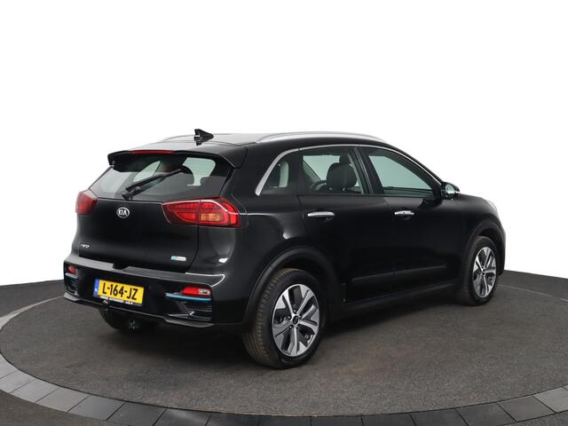 KIA e-Niro DynamicLine 64 kWh Navigatie - Apple carplay/ Android auto - Trekhaak Fabrieksgarantie t/m 082028